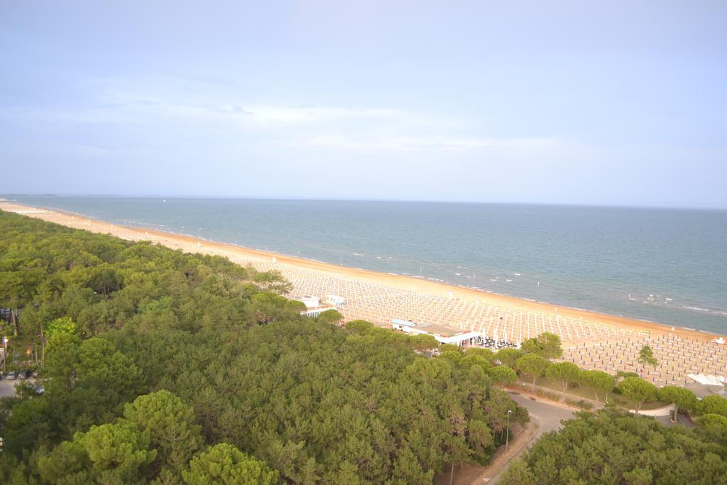 Ariston Appartement Lignano Sabbiadoro Buitenkant foto